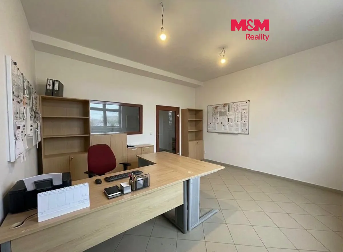 Pronájem obchodního prostoru 40 m²
